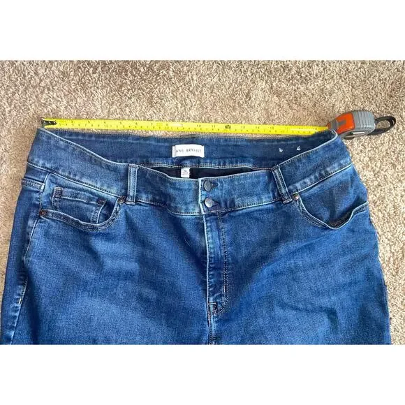 Lane Bryant Bootcut Jeans - Size 24S***. - Picture 4 of 6